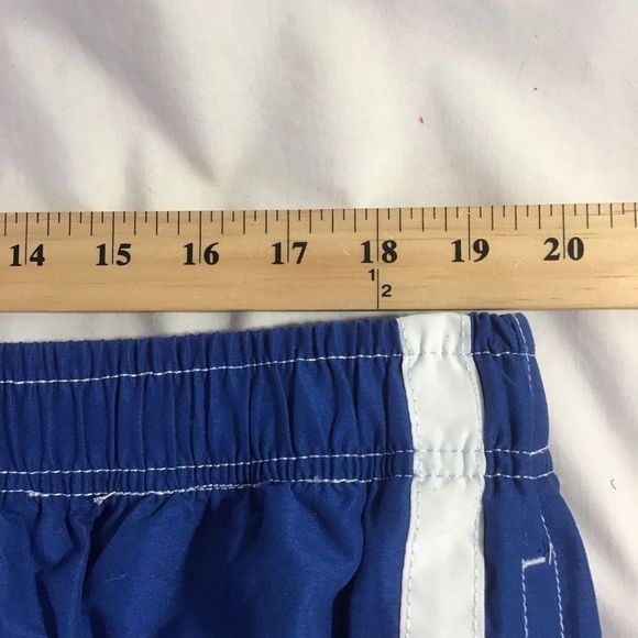 New Beged Swim Trunk Lined with Cargo Pockets - Picture 6 of 7